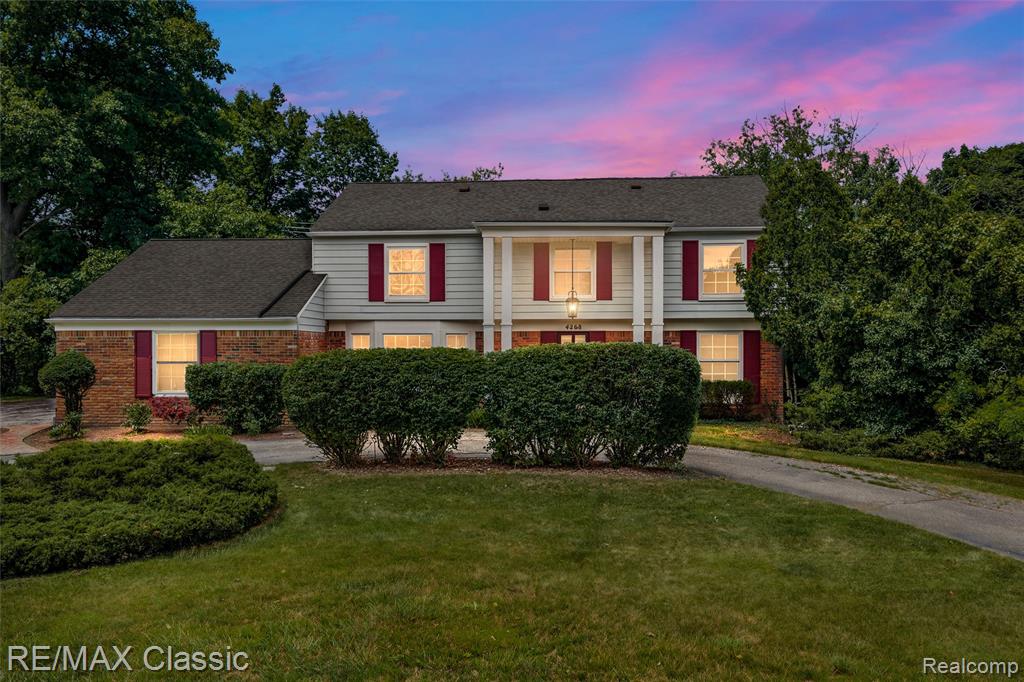 4268 Covered Bridge Road, Bloomfield Hills, MI 48302 — front exterior
