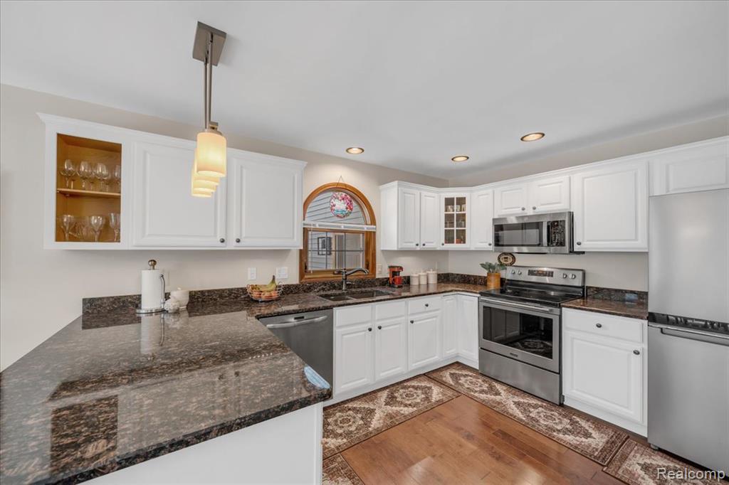 573 NAKOMIS Trail, Orion, MI 48362 — Photo 19
