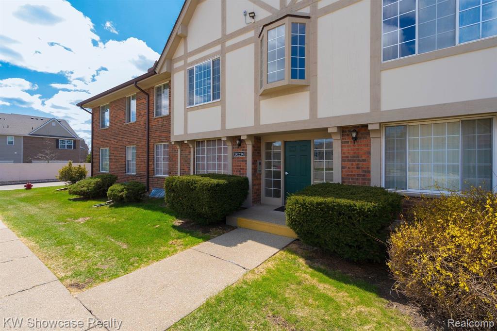 30236 SOUTHFIELD Road, 263, Southfield, MI 48076 — Photo 2