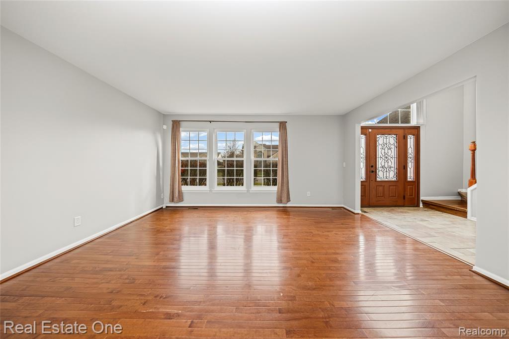 4648 Pond Run, Canton, MI 48188 — Photo 7