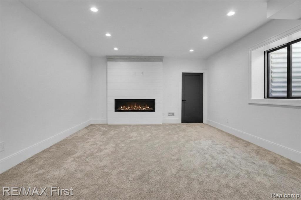 667 Oak, Birmingham, MI 48009 — Photo 47