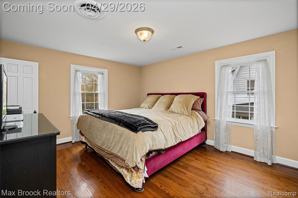 938 LAKEPOINTE STREET, Grosse Pointe Park, MI 48230 — Photo 32
