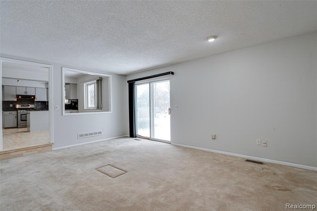 45900 Gainsborough Drive, Canton, MI 48187 — Photo 15