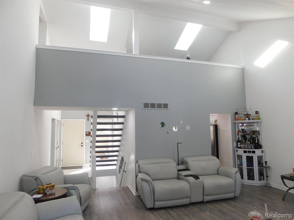 43175 W KIRKWOOD Drive, Clinton Twp, MI 48038 — Photo 16