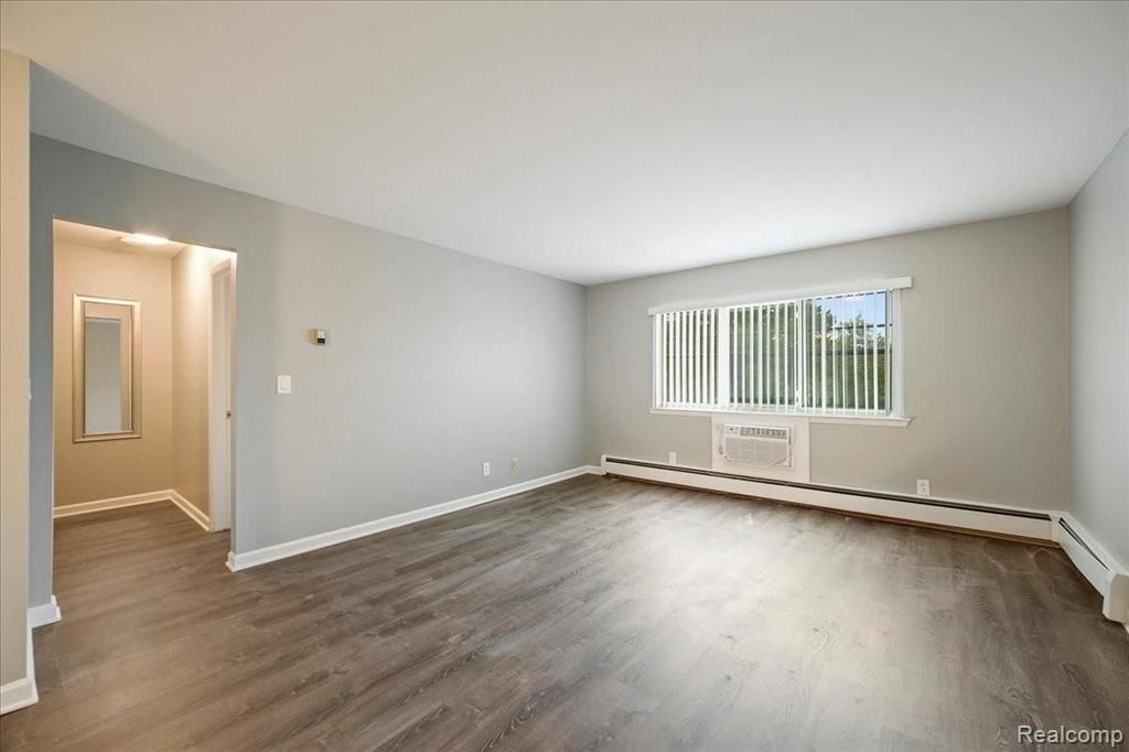 805 PLATE ST UNIT 205, Rochester, MI 48307 — Photo 2