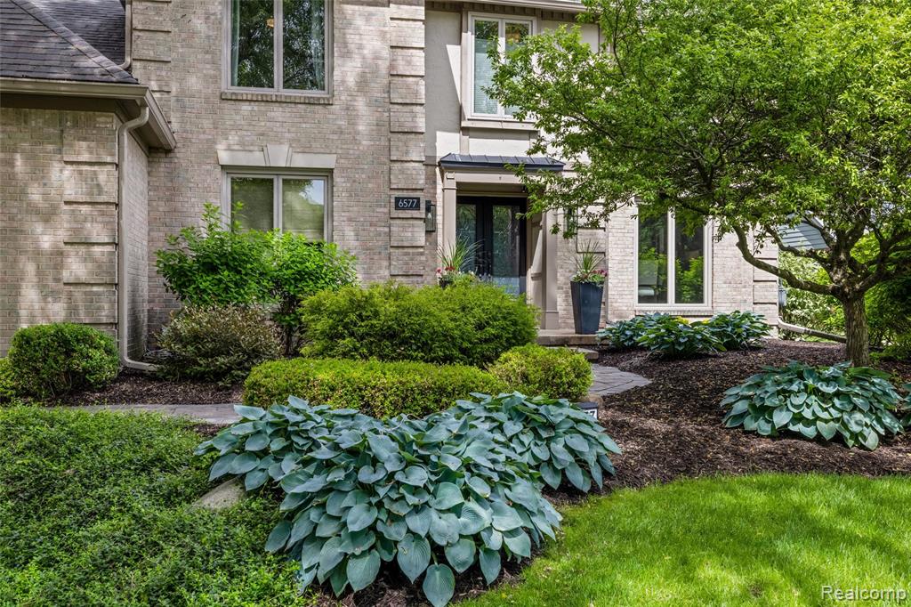 6577 Crabapple, Troy, MI 48098 — Photo 2