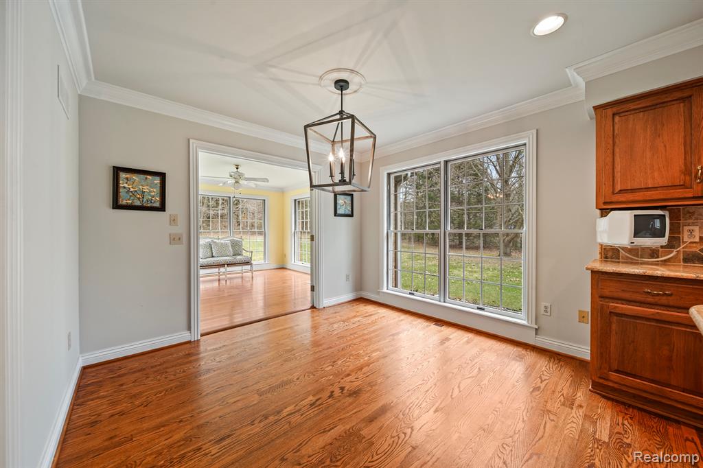 9856 Rattalee Lake Road, Clarkston, MI 48348 — Photo 22