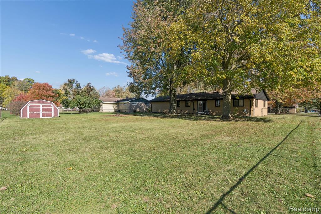 241 Raleigh Place, Lennon Vlg, MI 48449 — Photo 41