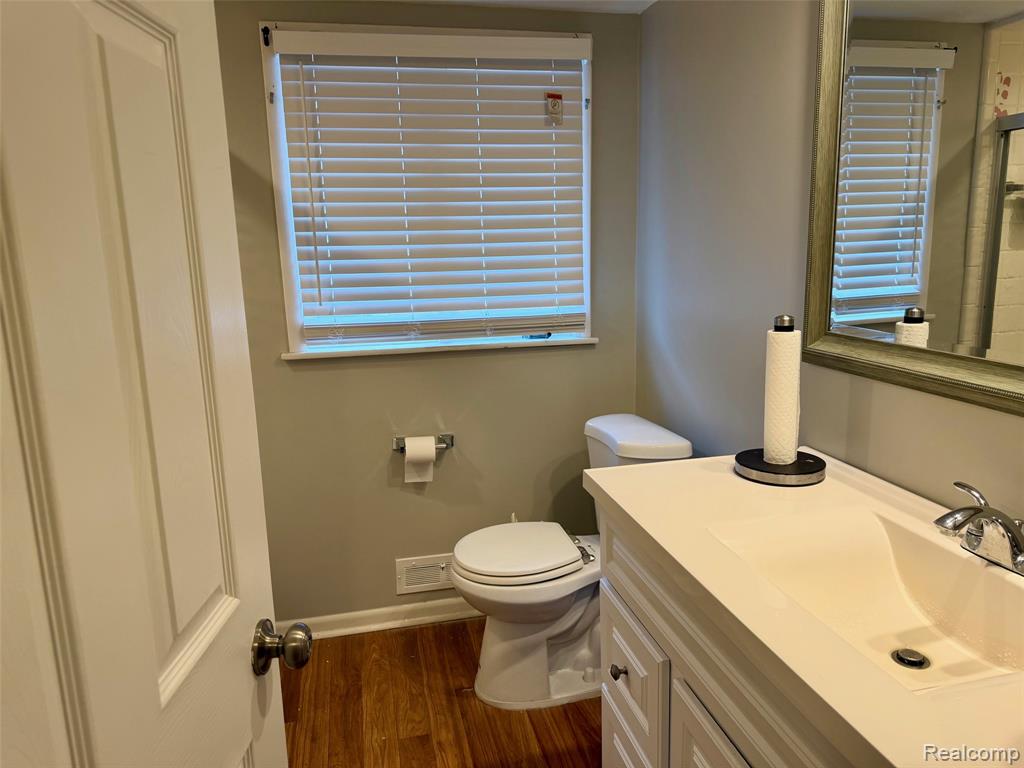 17617 Avilla Blvd Boulevard, Lathrup Village, MI 48076 — Photo 13