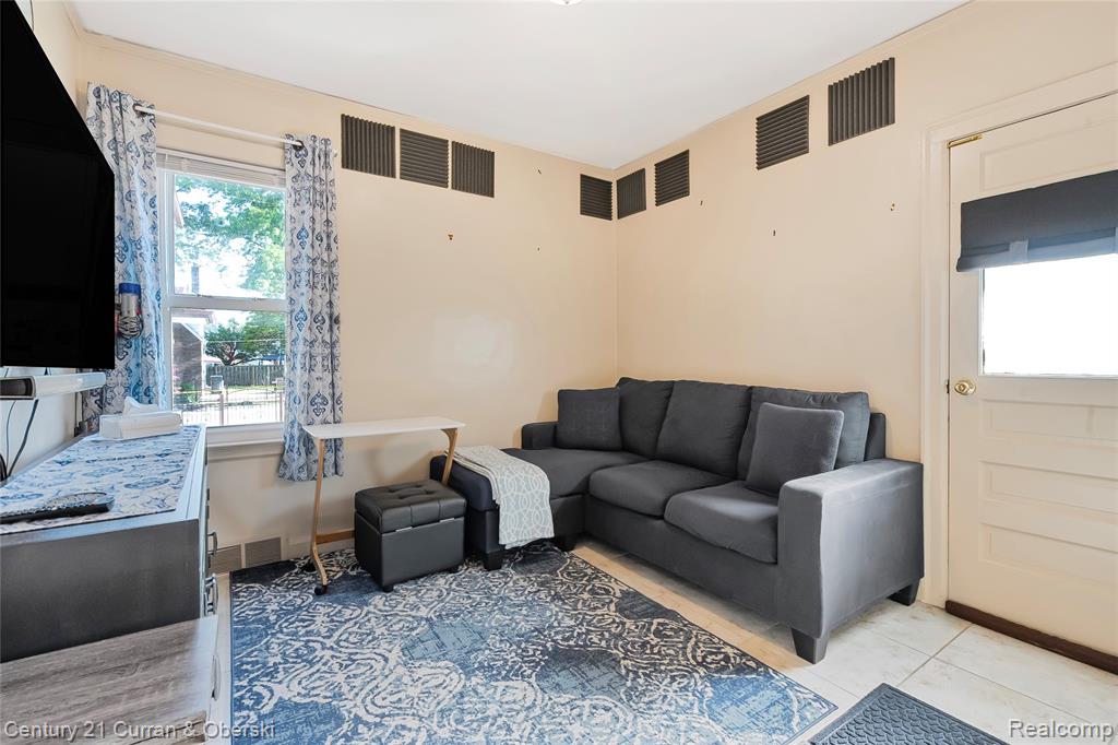 7013 Payne Avenue, Dearborn, MI 48126 — Photo 18