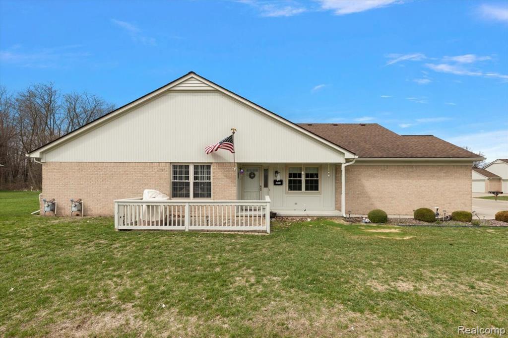 25400 Samantha Drive, 41, Chesterfield, MI — Photo 2