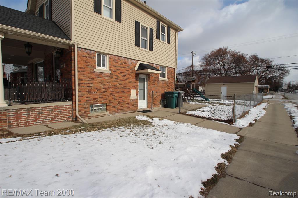 6000 ORCHARD Avenue, Dearborn, MI 48126 — Photo 4