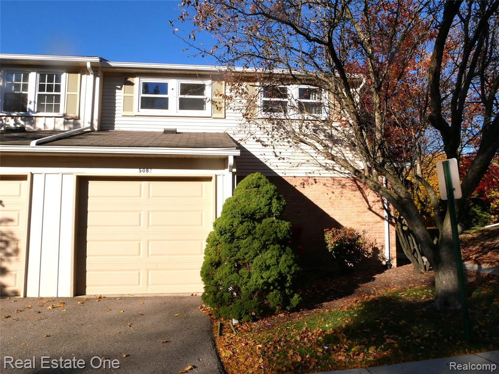 5082 Buckingham, Troy, MI 48098 — Photo 2