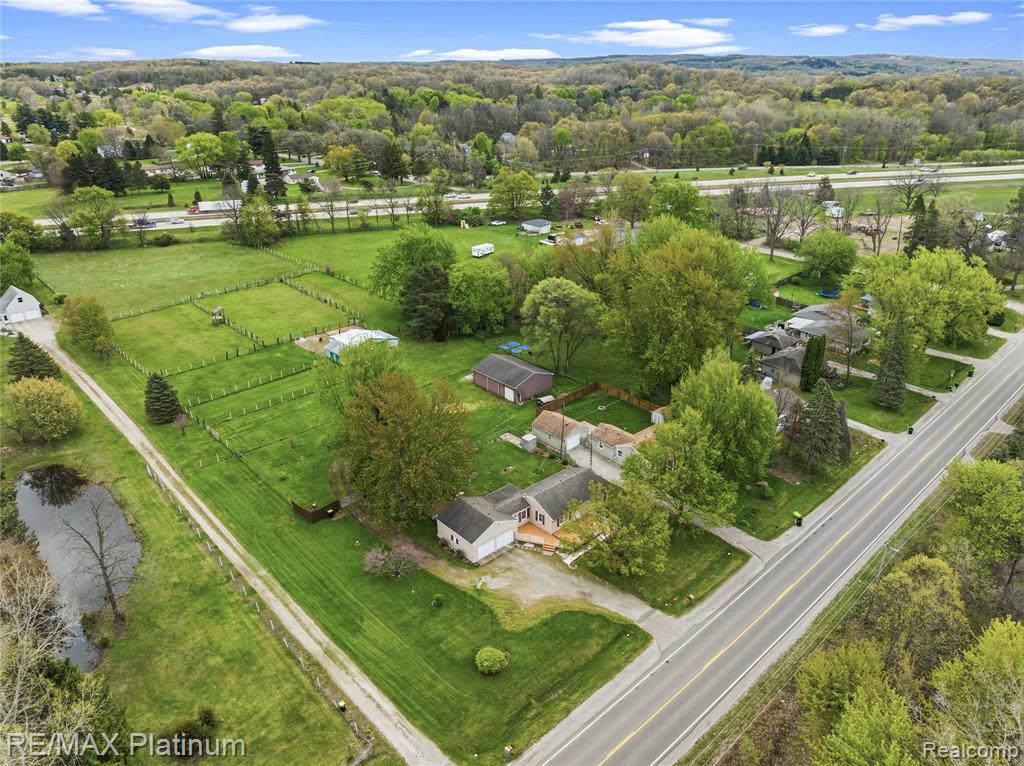 16479 S Jennings Road, Fenton, MI 48430 — Photo 7