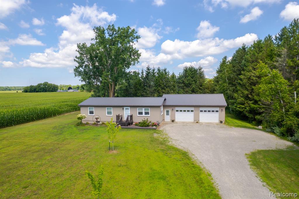 2204 S Van Dyke Road, Bad Axe, MI 48413 — Photo 26