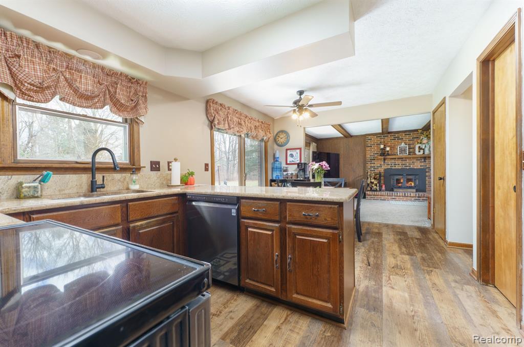6300 VICTORIA Court, Fenton, MI 48430 — Photo 16