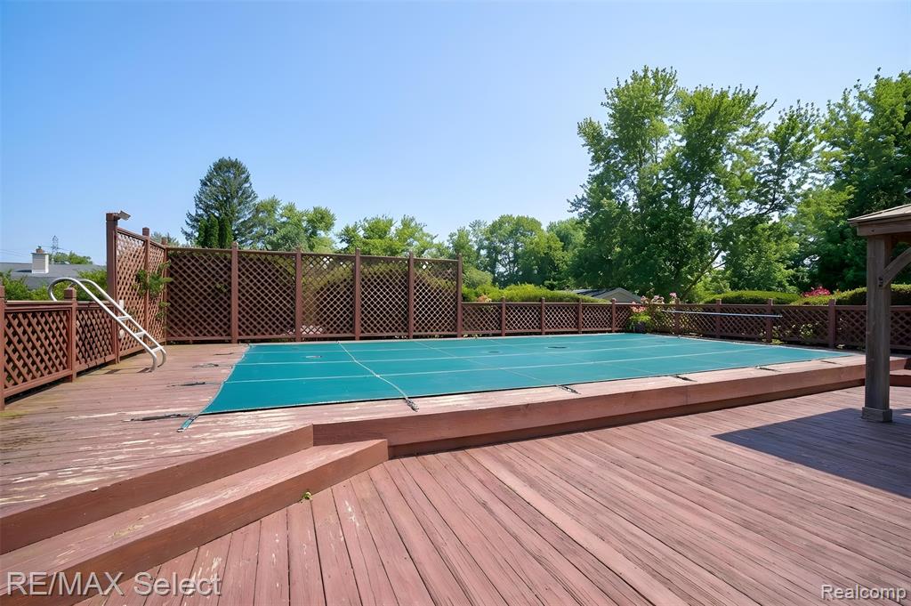 6324 Calkins Road, Flint, MI 48532 — Photo 8