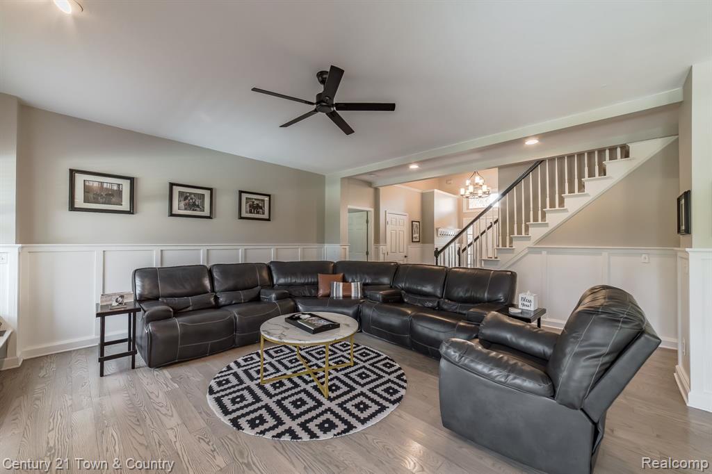 914 SHREWSBURY Drive, Clarkston, MI 48348 — Photo 9