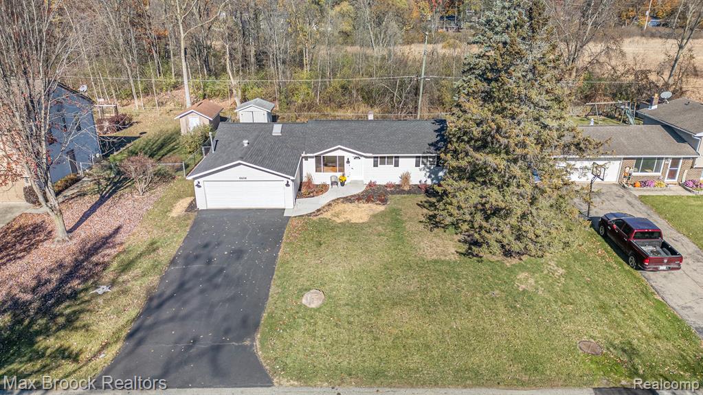 6604 Doyon Drive N, Waterford, MI 48327 — Photo 26