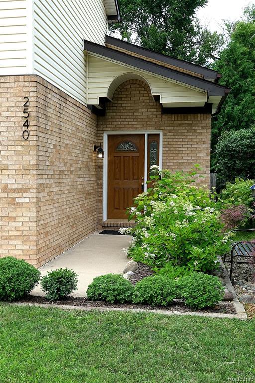 2540 SOUTHLAWN Street, Ypsilanti, MI 48197 — Photo 6