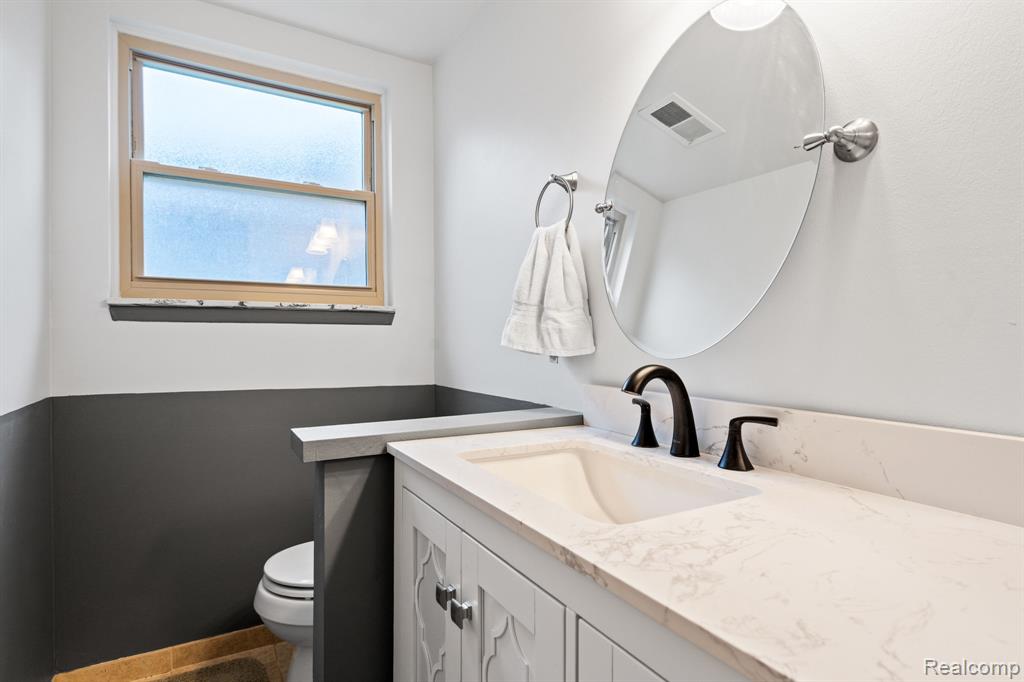 44089 Harsdale Drive, Canton, MI 48187 — Photo 17