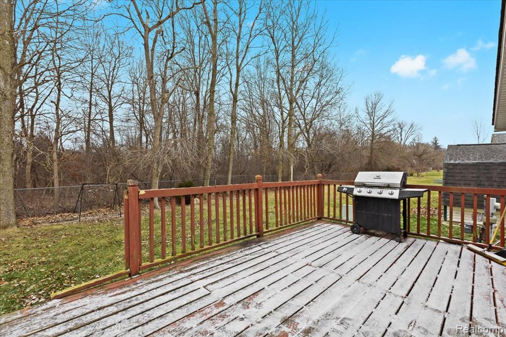 28289 Spruce st., Flat Rock, MI 48134 — Photo 24