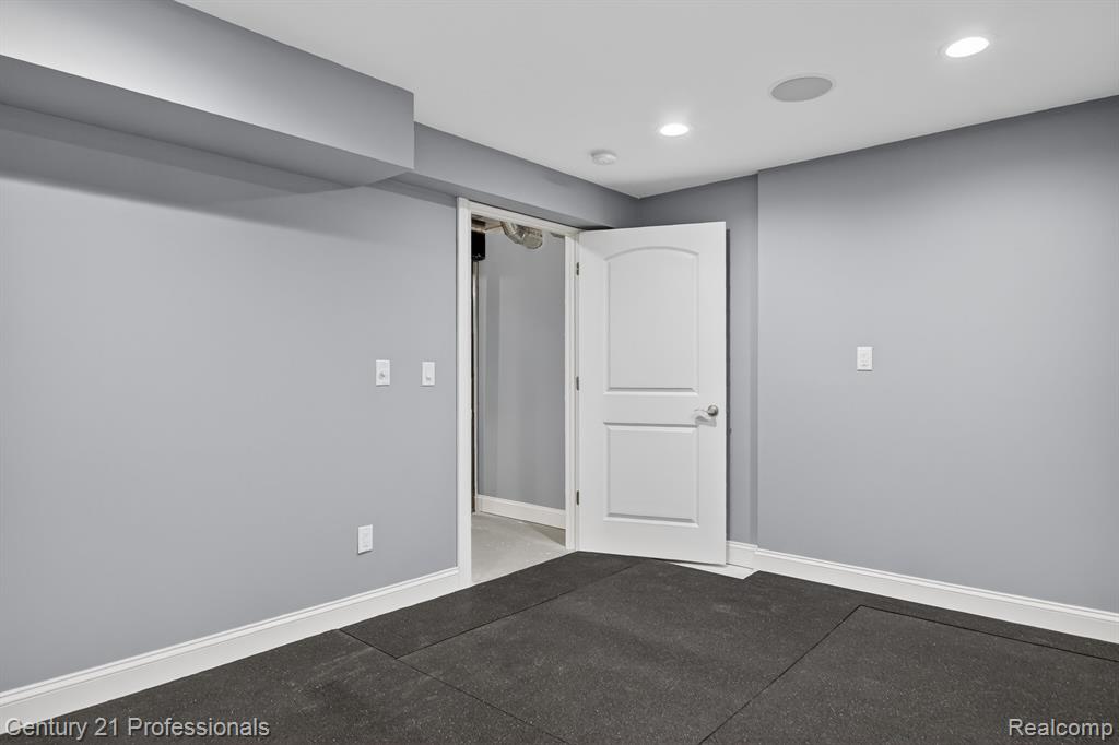 50153 Grant Street, Canton, MI 48188 — Photo 42