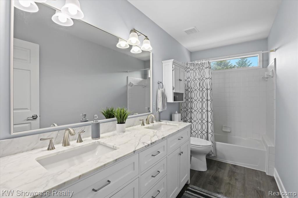 45776 Bristol Circle, Novi, MI 48377 — Photo 30