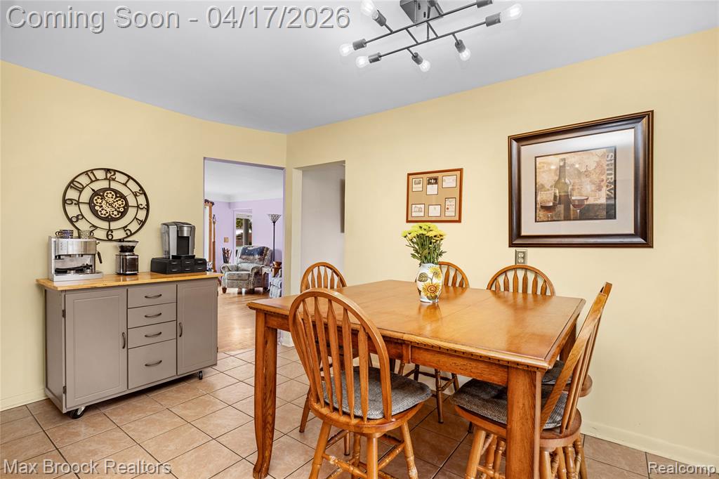 27916 Walker Avenue, Warren, MI 48092 — Photo 11