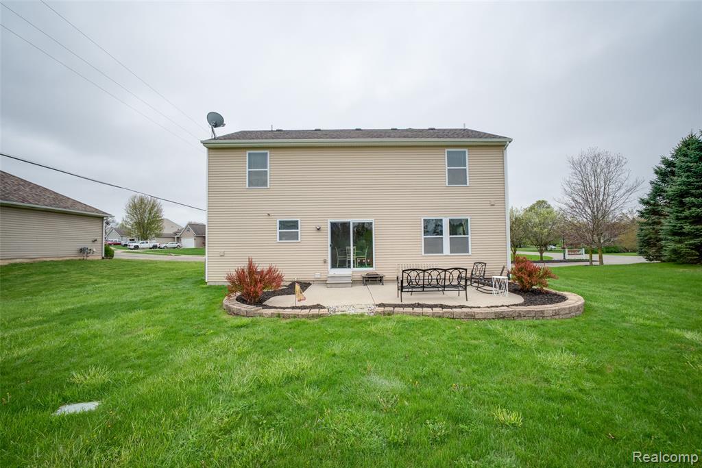 3411 Amber Oaks Drive, Howell, MI 48855 — Photo 27
