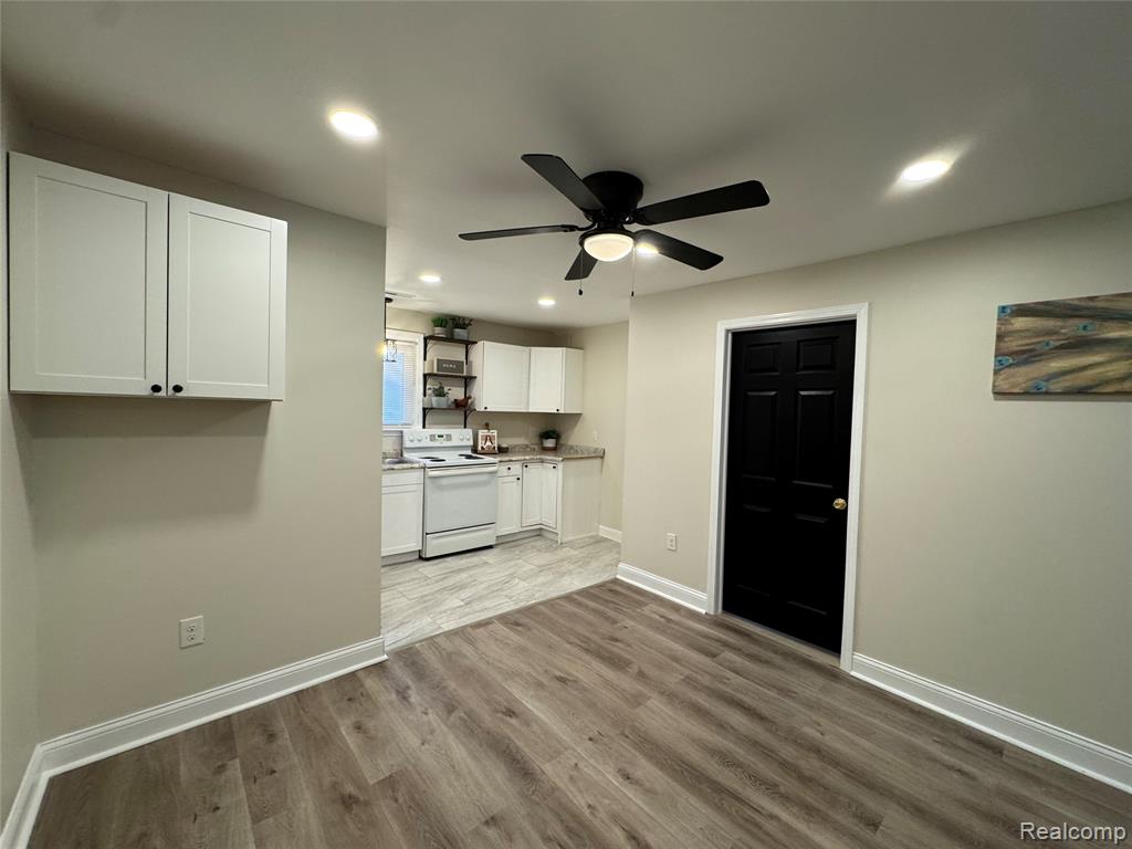 20830 Montrose, Warren, MI 48089 — Photo 14