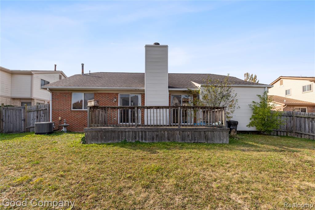 26731 Coachlight Street, Woodhaven, MI 48183 — Photo 25