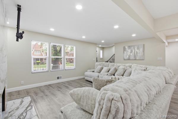 17369 Wisconsin Street - Photo 5