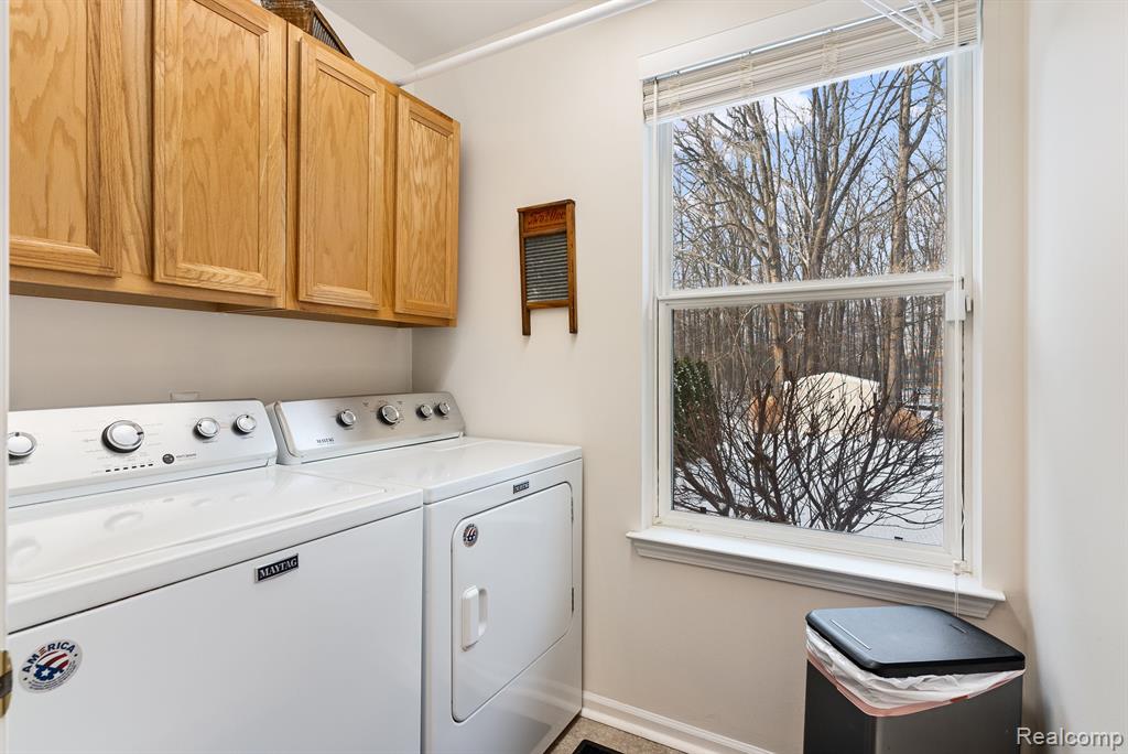 7983 SPRINGWATER Drive, Ypsilanti, MI 48197 — Photo 35
