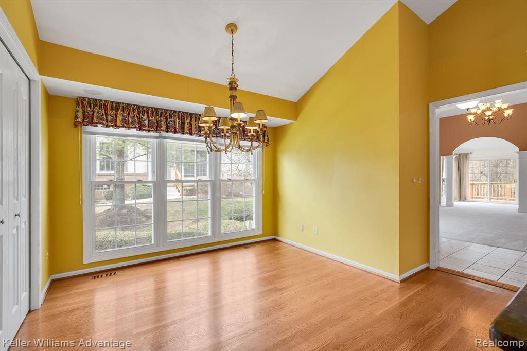 39438 VILLAGE RUN Drive, Northville, MI 48168 — Photo 14