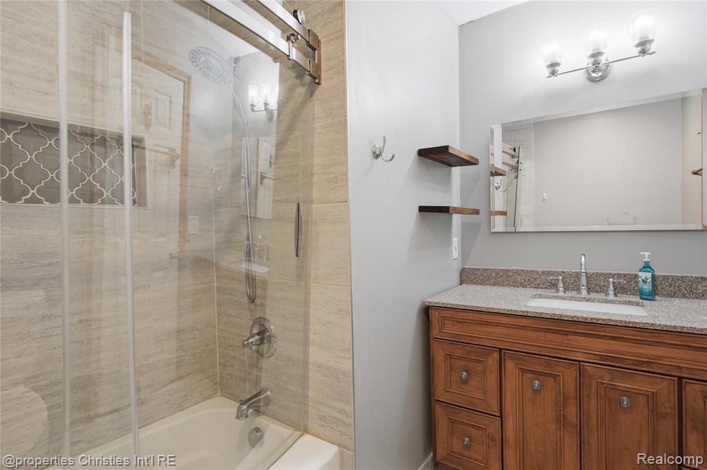 6474 Bedview Drive, Saline, MI 48176 — Photo 41