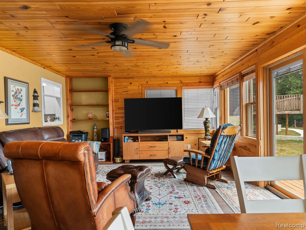 6559 Circle Drive, Harrison, MI 48625 — Photo 6