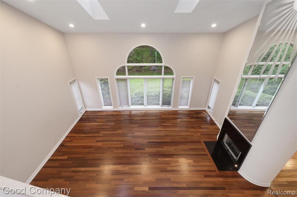 5893 CHRISTINA Drive, West Bloomfield, MI 48324 — Photo 38