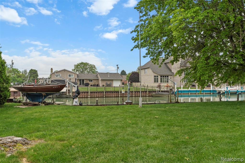 49748 Regatta Street, Chesterfield, MI 48047 — Photo 28