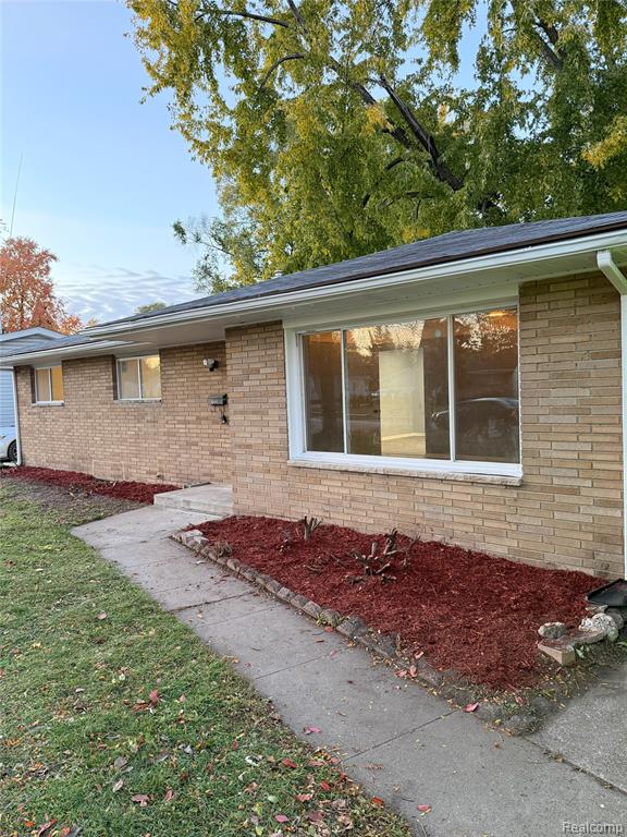 644 Meadowlawn Street, Saginaw, MI 48604 — Photo 4