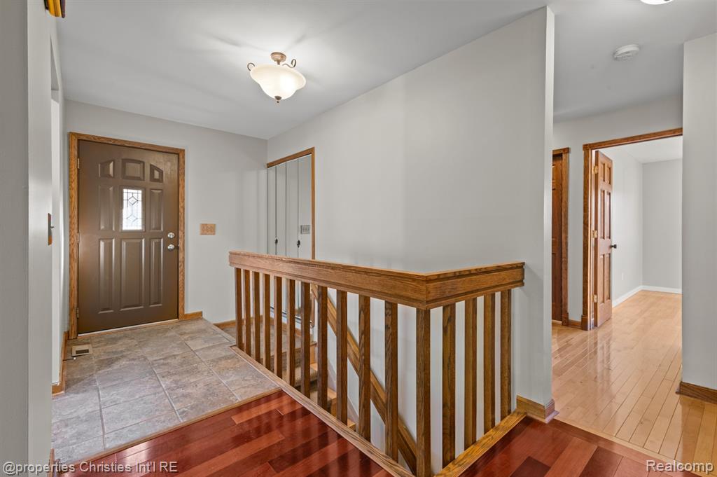 958 New Haven Court, Northville, MI 48167 — Photo 18