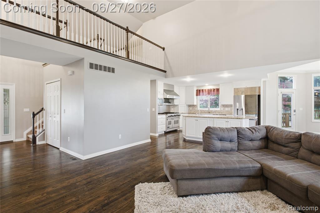 9015 Huron Bluffs Drive, White Lake, MI — Photo 10