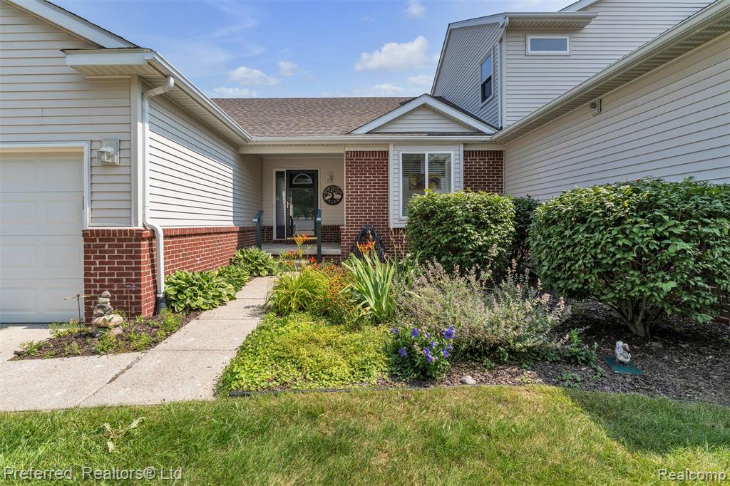 77 Sedum, Howell, MI 48843 — Photo 5