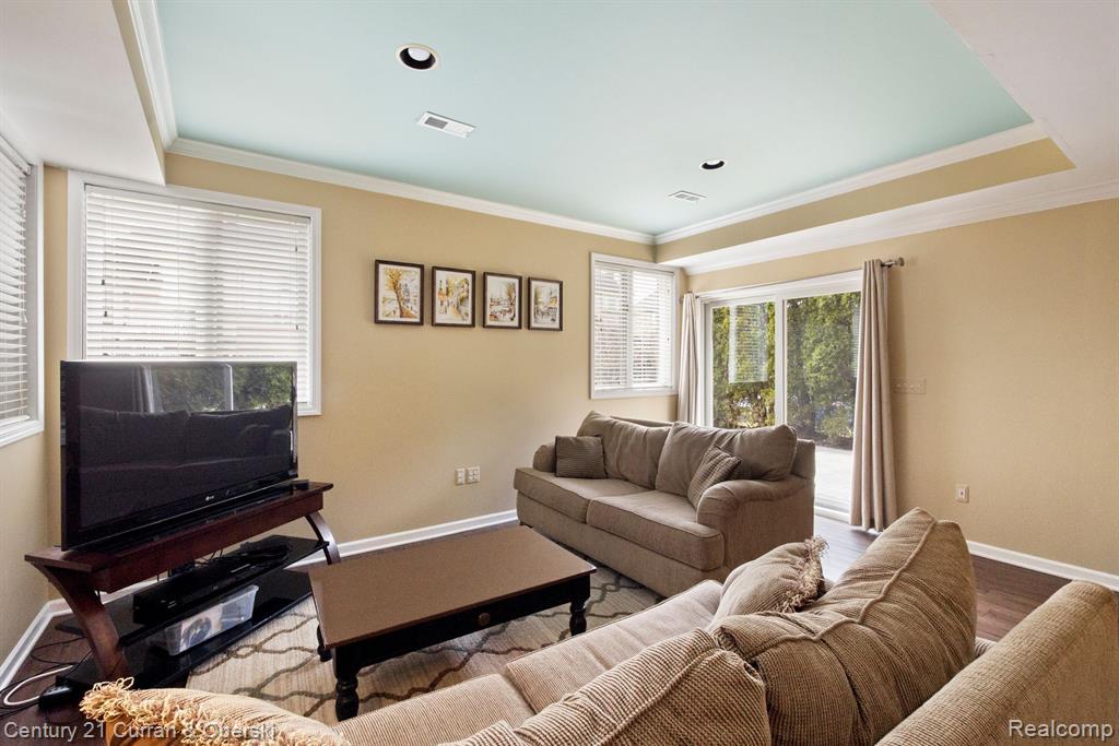 41671 SUDBURY, Novi, MI — Photo 49