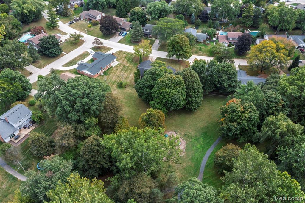 830 Croydon Road, Rochester Hills, MI 48309 — Photo 5