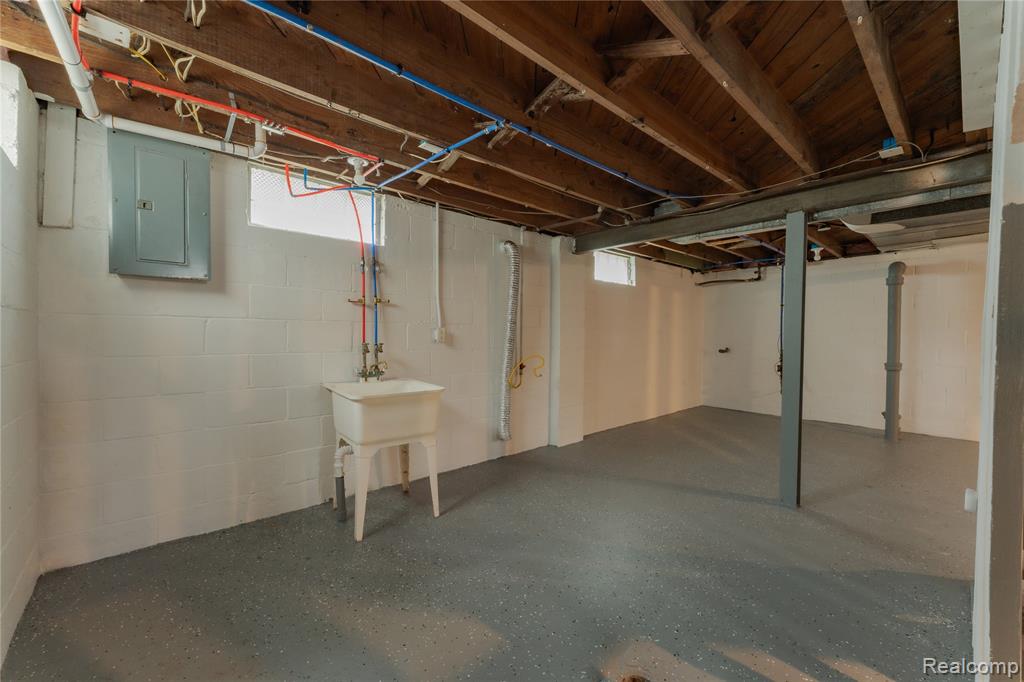 582 Lebaron Avenue, Pontiac, MI 48340 — Photo 23
