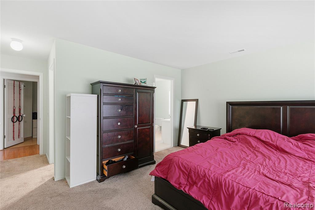 6700 Ridgefield Circle, 201, West Bloomfield, MI — Photo 14