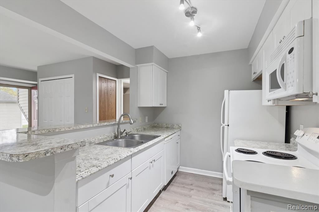 413 Water Tower Circle, Brighton, MI 48116 — Photo 7