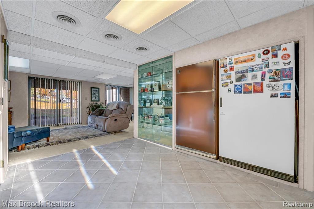 5415 Fairway Lane, West Bloomfield, MI 48323 — Photo 25
