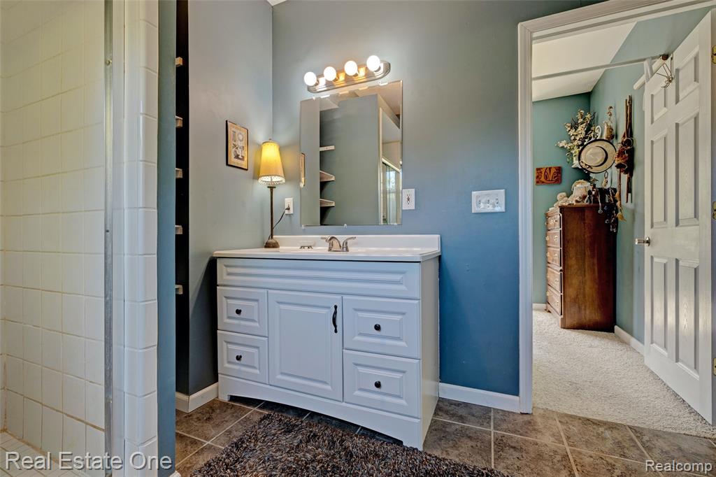 2444 Ray Road, Oxford, MI 48370 — Photo 14